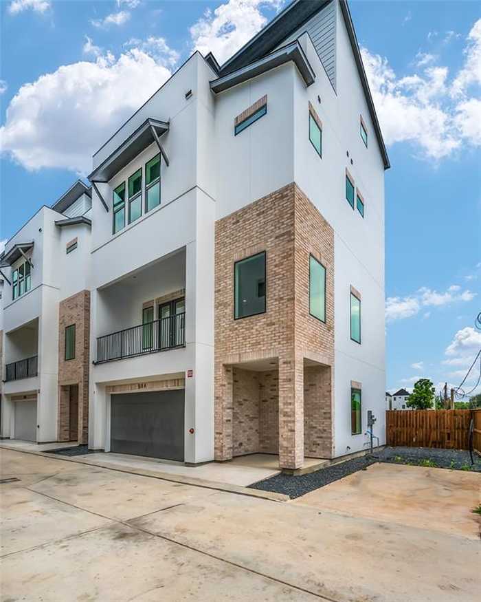 photo 1: 1618 Ojeman Road Unit B, Houston TX 77055