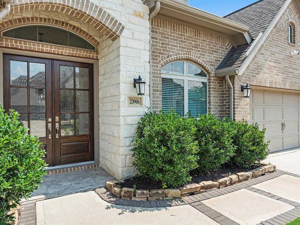 photo 2: 23906 Songlark Valley Place, Katy TX 77493