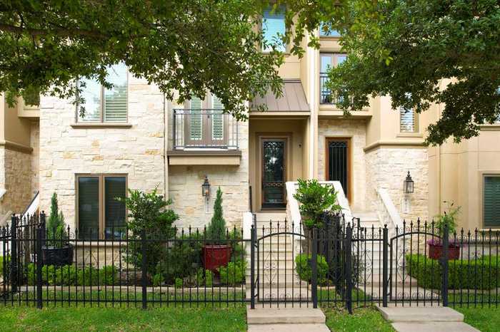 photo 2: 854 Rosastone Trail, Houston TX 77024