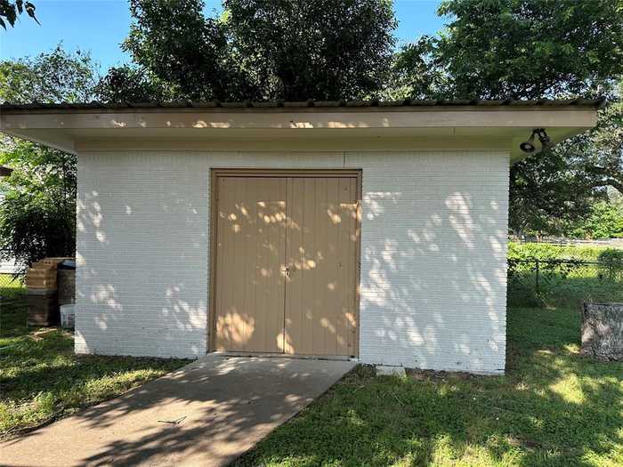 photo 15: 326 E Live Oak Street, La Grange TX 78945