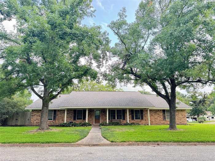 photo 1: 126 Machemehl Drive, Bellville TX 77418