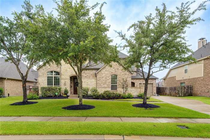 photo 2: 27935 Walsh Crossing Drive, Katy TX 77494