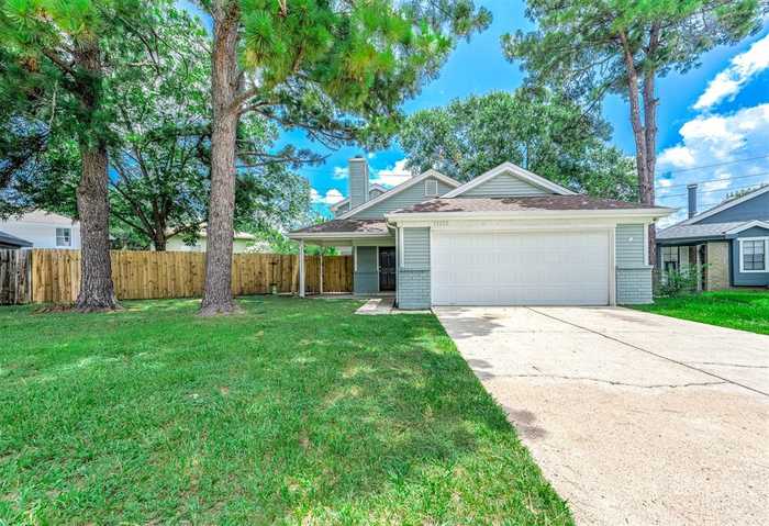 photo 1: 13202 Chaston Drive, Houston TX 77041