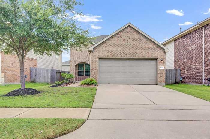 photo 1: 3342 Bainbridge Hill Lane, Houston TX 77047