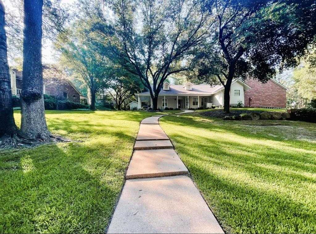 photo 2: 50 Harbor Run Drive, Coldspring TX 77331