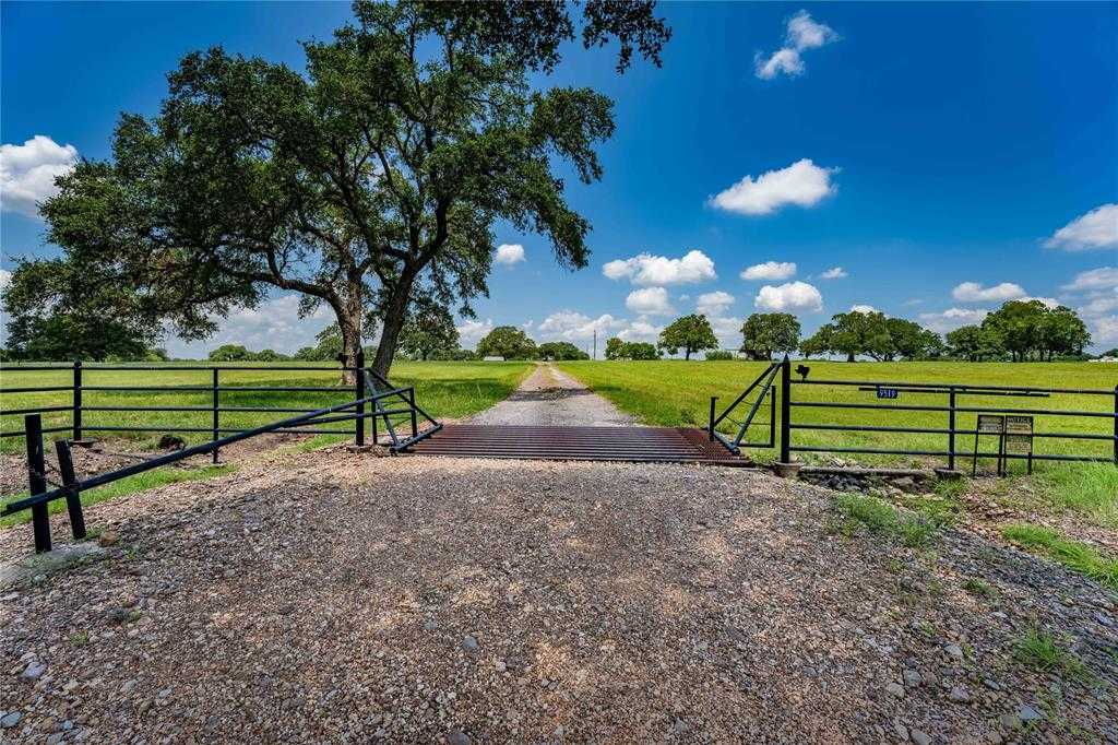 photo 1: 9517 Bauer Road, Fayetteville TX 78940