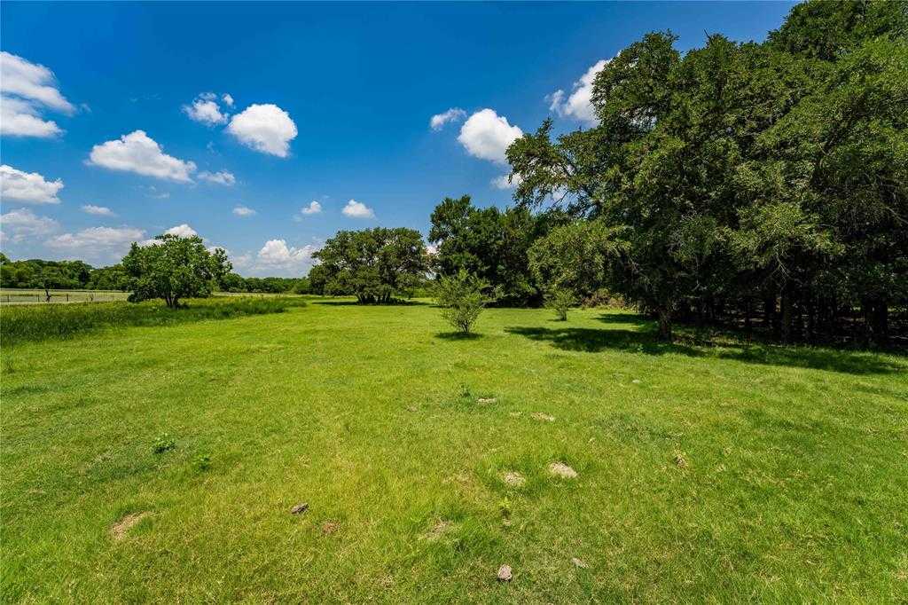 photo 2: 9517 Bauer Road, Fayetteville TX 78940