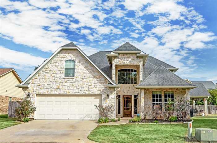 photo 1: 5 Briar Patch Circle, Bellville TX 77418