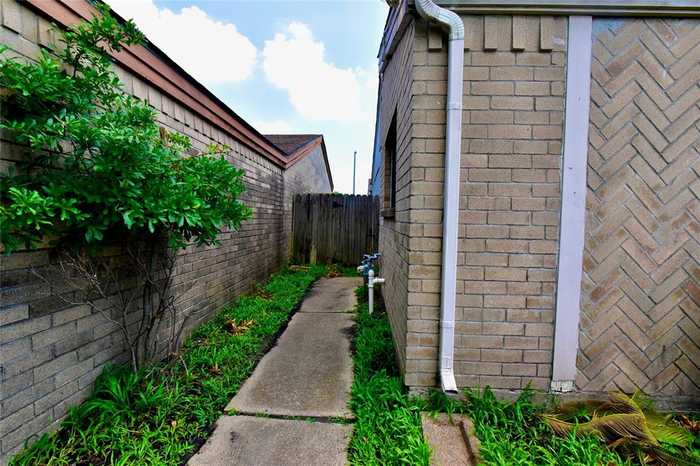 photo 35: 11806 Dellfern Court, Houston TX 77035