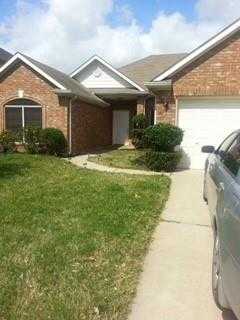 photo 1: 2106 Whirlaway Drive, Stafford TX 77477