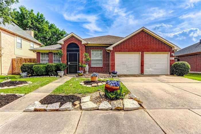 photo 1: 16127 April Ridge Drive, Houston TX 77083