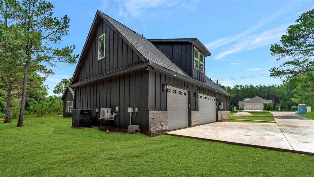 photo 3: 17872 Equestrian Drive, Waller TX 77484