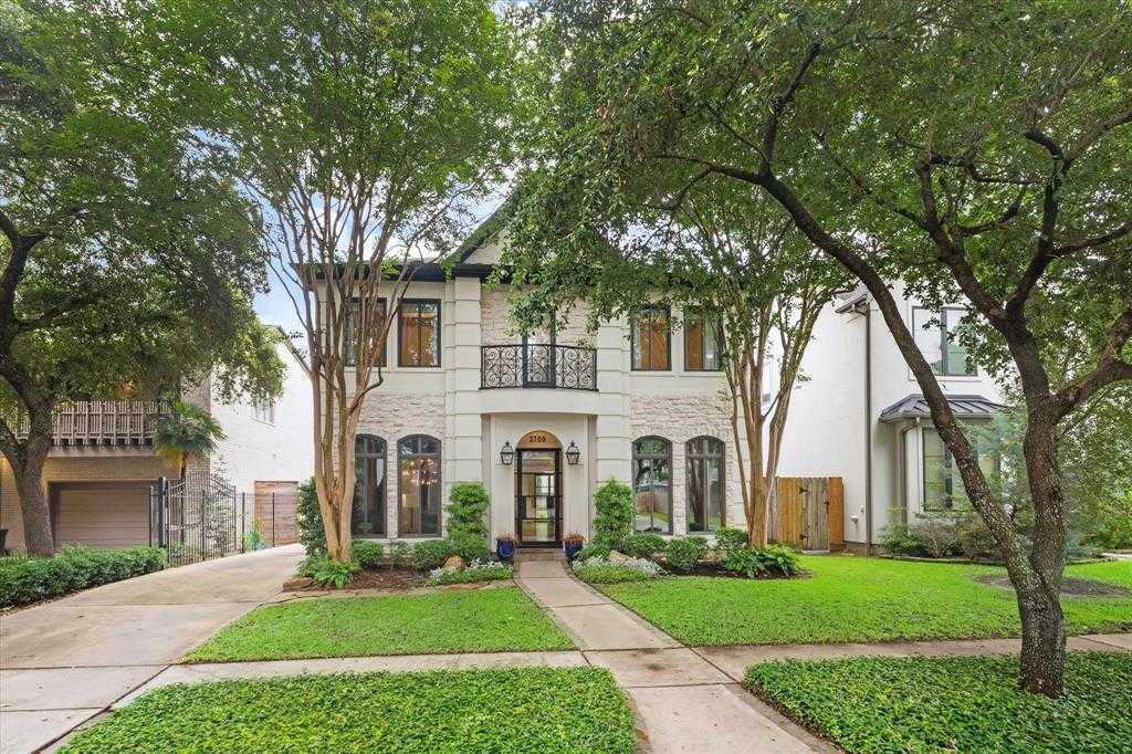 photo 2: 2709 Robinhood Street, Houston TX 77005