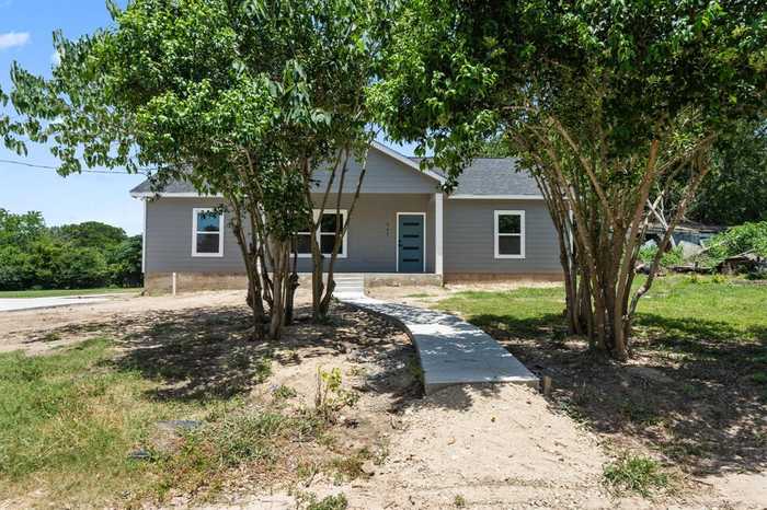 photo 2: 947 E Lafayette Street, La Grange TX 78945