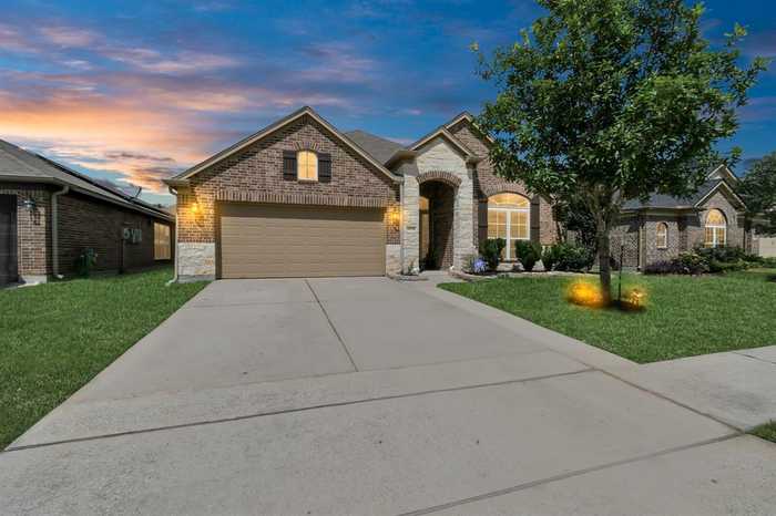 photo 1: 14538 Myers Drive, Houston TX 77090