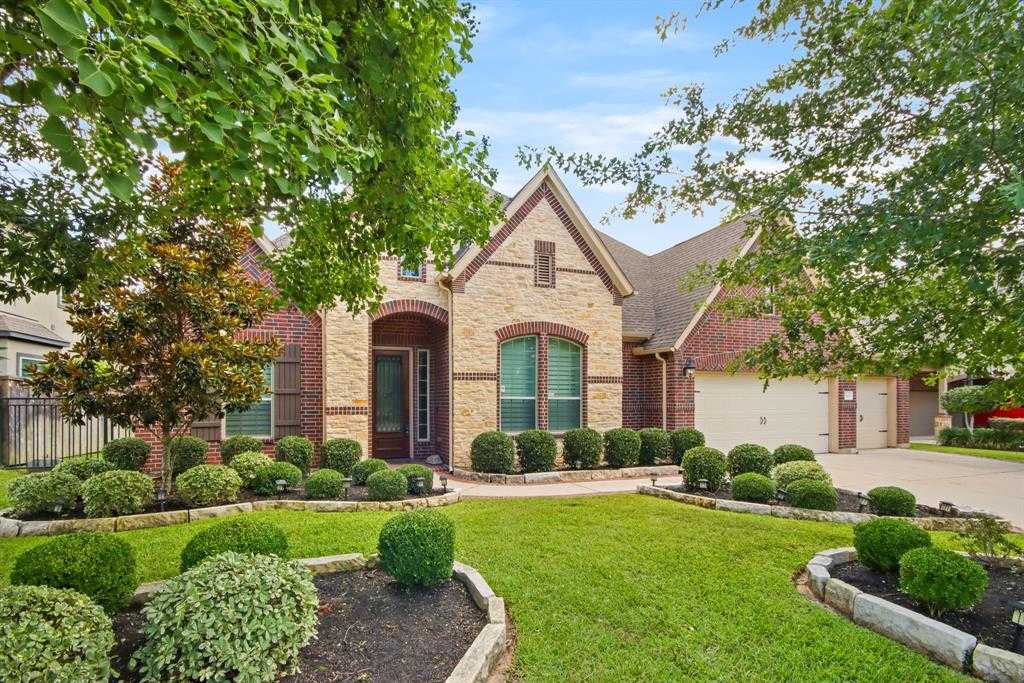 photo 1: 122 Ballantyne Drive, Montgomery TX 77316