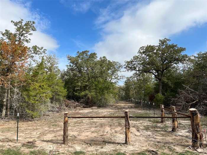 photo 2: 4369 County Road 127, Ledbetter TX 78946