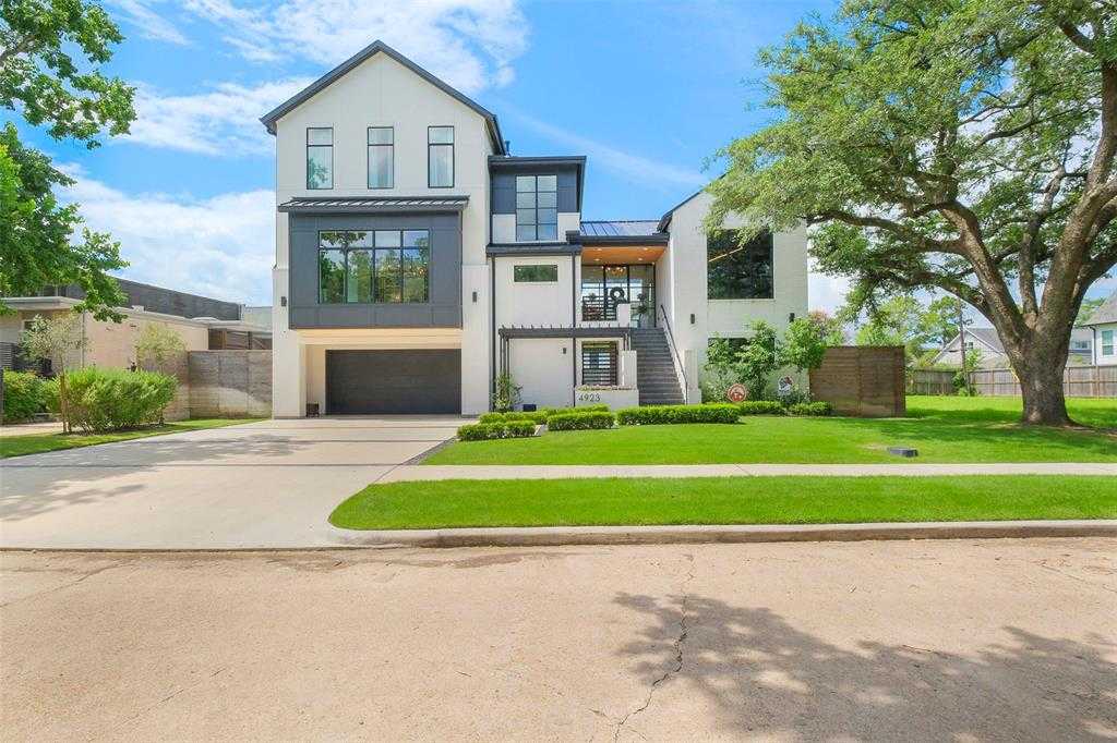 photo 1: 4923 Heatherglen Drive, Houston TX 77096