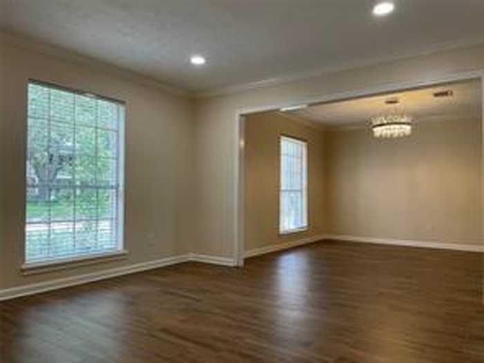 photo 2: 506 Sancroft Court, Katy TX 77450