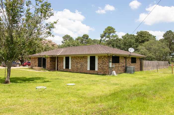 photo 2: 2605 County Road 62, Rosharon TX 77583