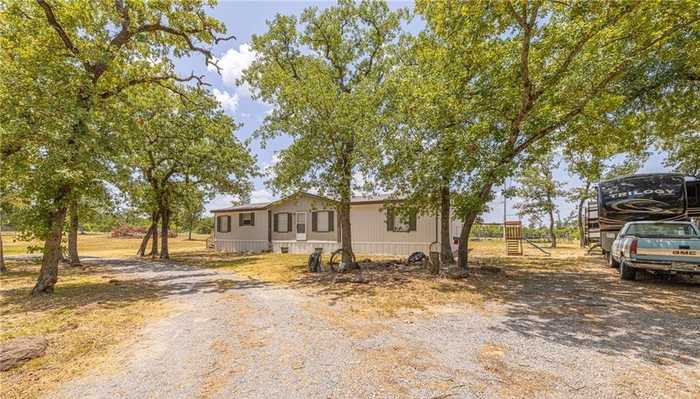 photo 1: 2350 County Road 492, Marquez TX 77865