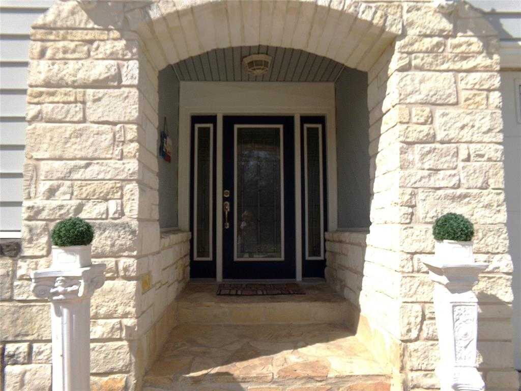 photo 2: 2042 Willow Springs, Fayetteville TX 78940