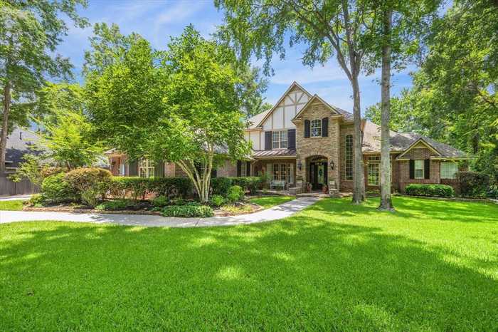 photo 2: 14619 Overbrook Lane, Pinehurst TX 77362