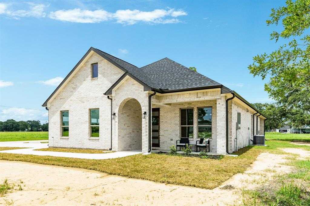 photo 1: 1162 Quarter Horse Trail, Angleton TX 77515