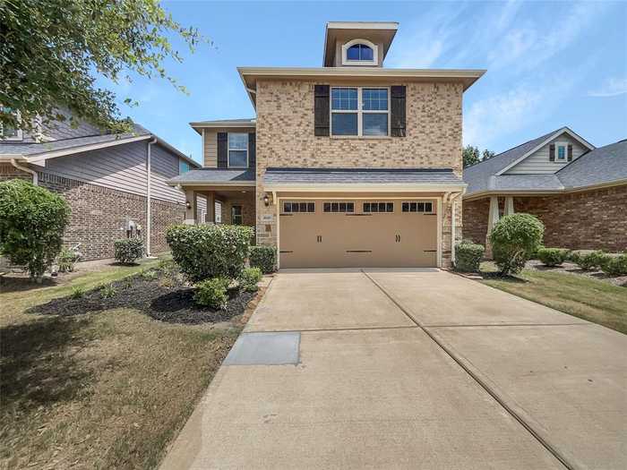 photo 1: 1618 Summer City Drive, Houston TX 77047