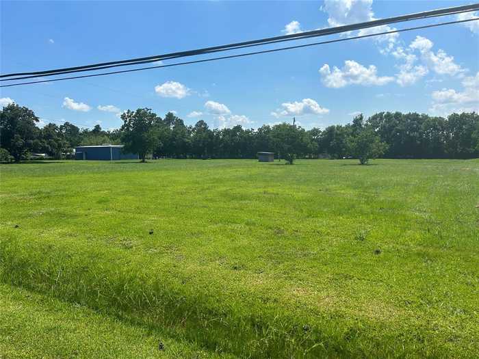 photo 1: 19230 County Road 927b, Alvin TX 77511