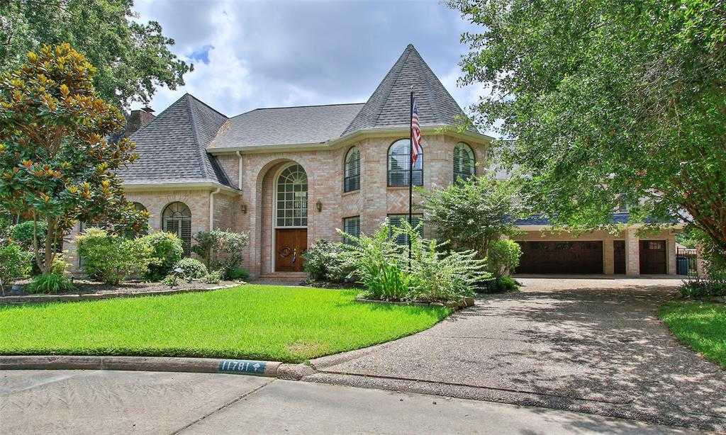 photo 3: 11781 Quail Creek Drive, Houston TX 77070