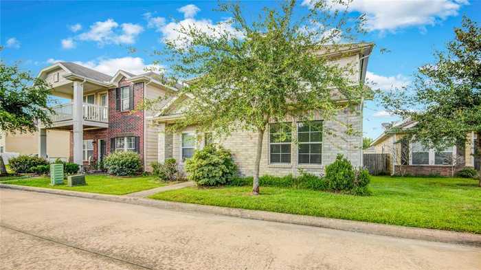 photo 2: 11835 Jelicoe Drive, Houston TX 77047