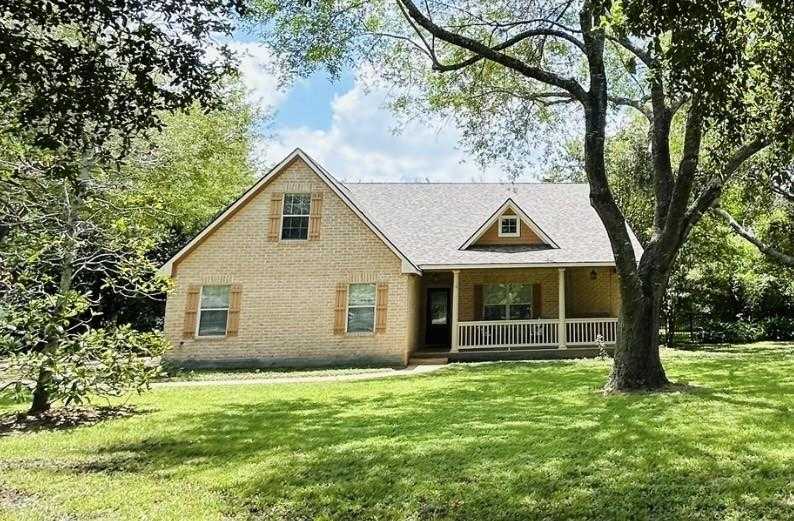 photo 1: 408 Standing Oaks Lane, Sealy TX 77474