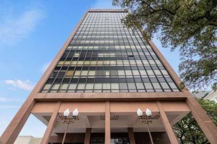 photo 2: 5150 Hidalgo Street Unit 501, Houston TX 77056