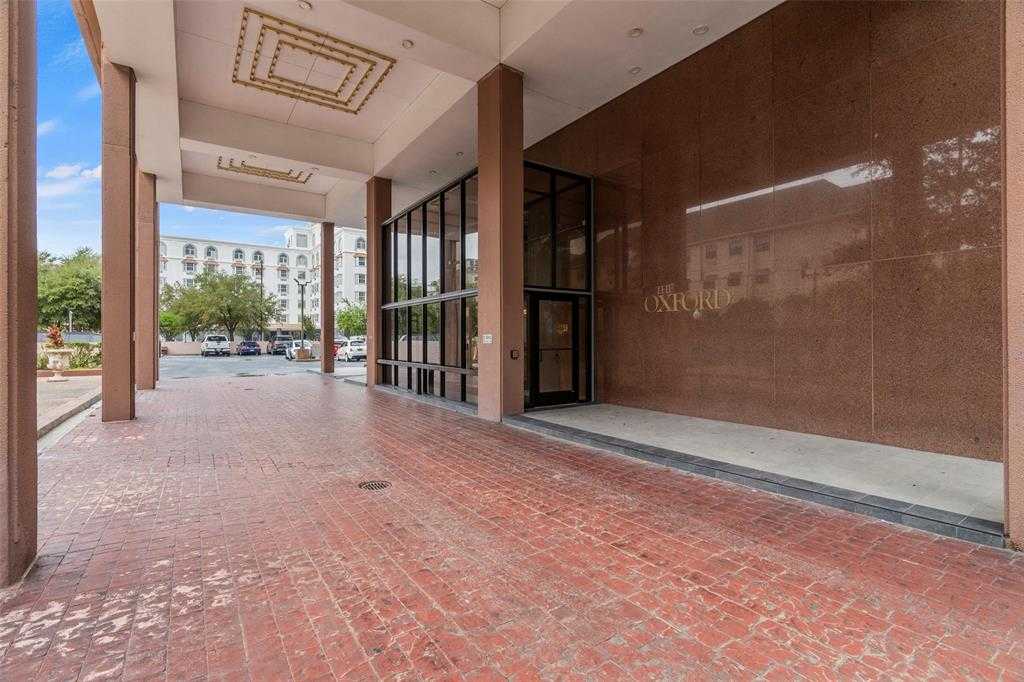 photo 3: 5150 Hidalgo Street Unit 501, Houston TX 77056