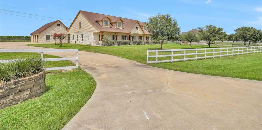 photo 1: 1650 Winding Canyon Court, Katy TX 77493