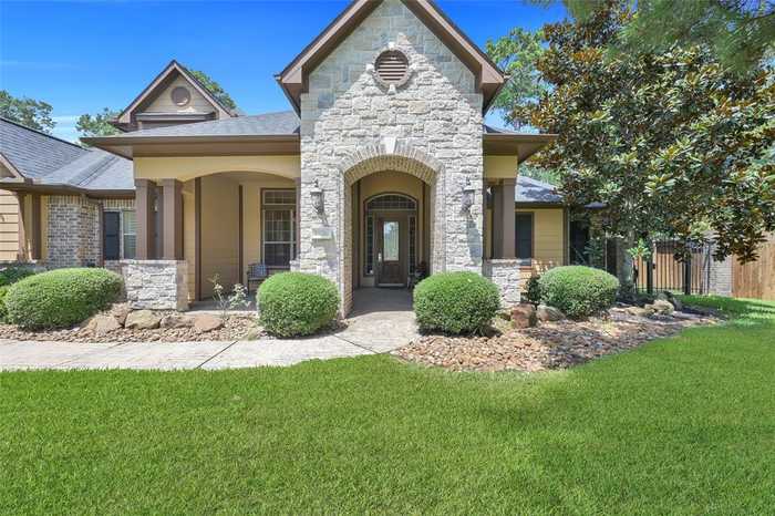 photo 2: 13220 Misty Sage Drive, Conroe TX 77302