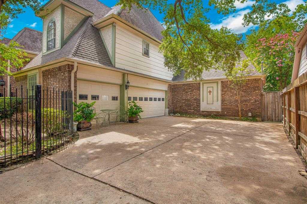 photo 3: 4214 Canterwood Drive, Houston TX 77068