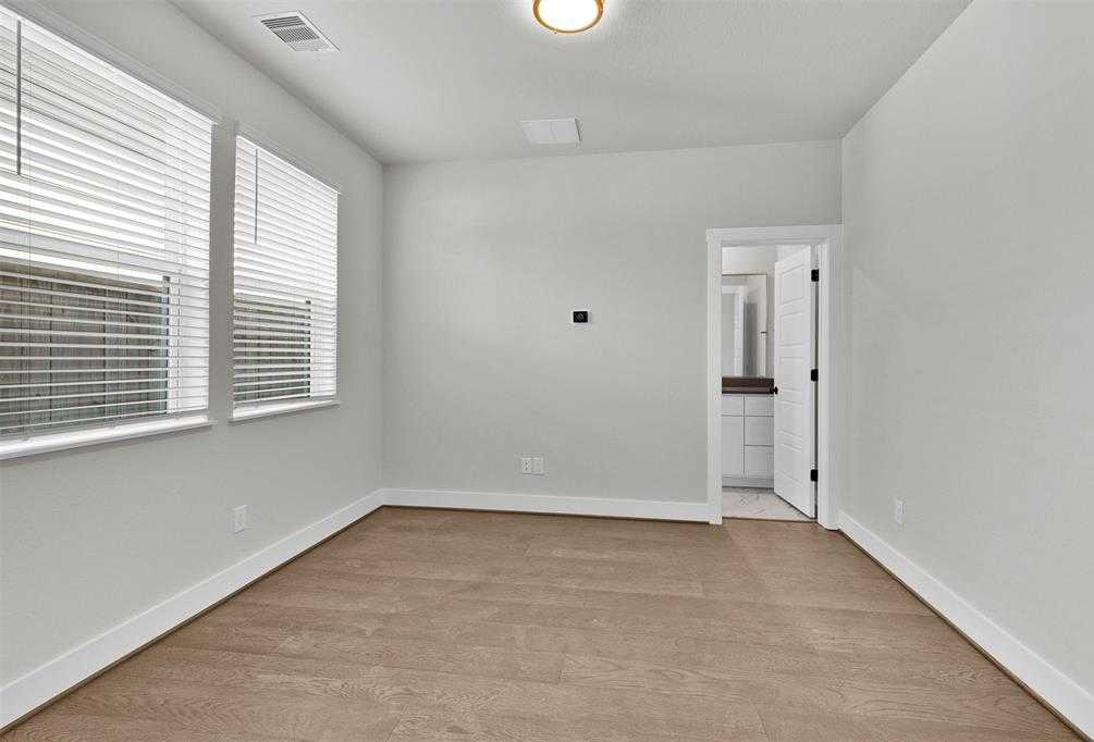 photo 3: 806 Fisher Street Unit B, Houston TX 77018