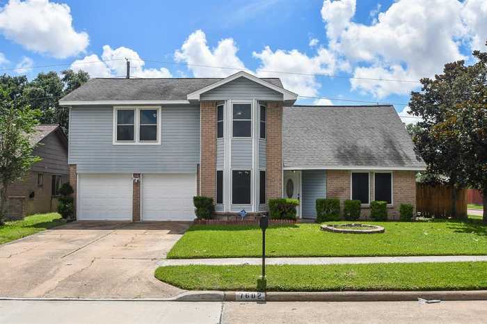 photo 1: 7602 Weatherhill Lane, Houston TX 77041