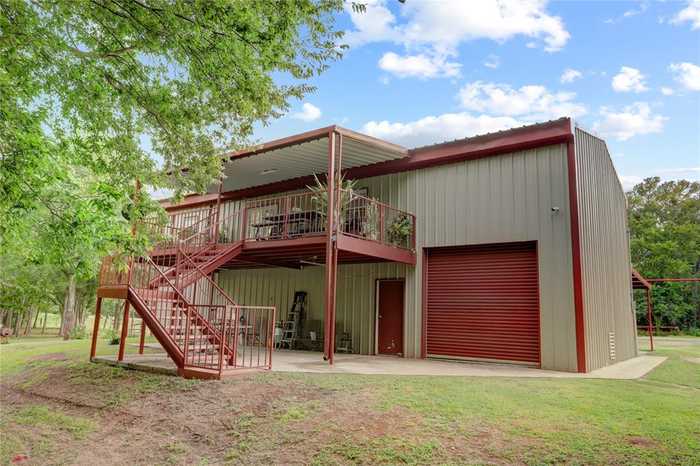 photo 1: 4951 Baldwin Drive, East Bernard TX 77435