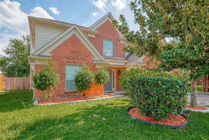 photo 2: 1707 Ridgebriar Drive, Houston TX 77014