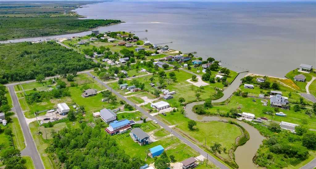 photo 1: 208 Spence Street, Oak Island TX 77514