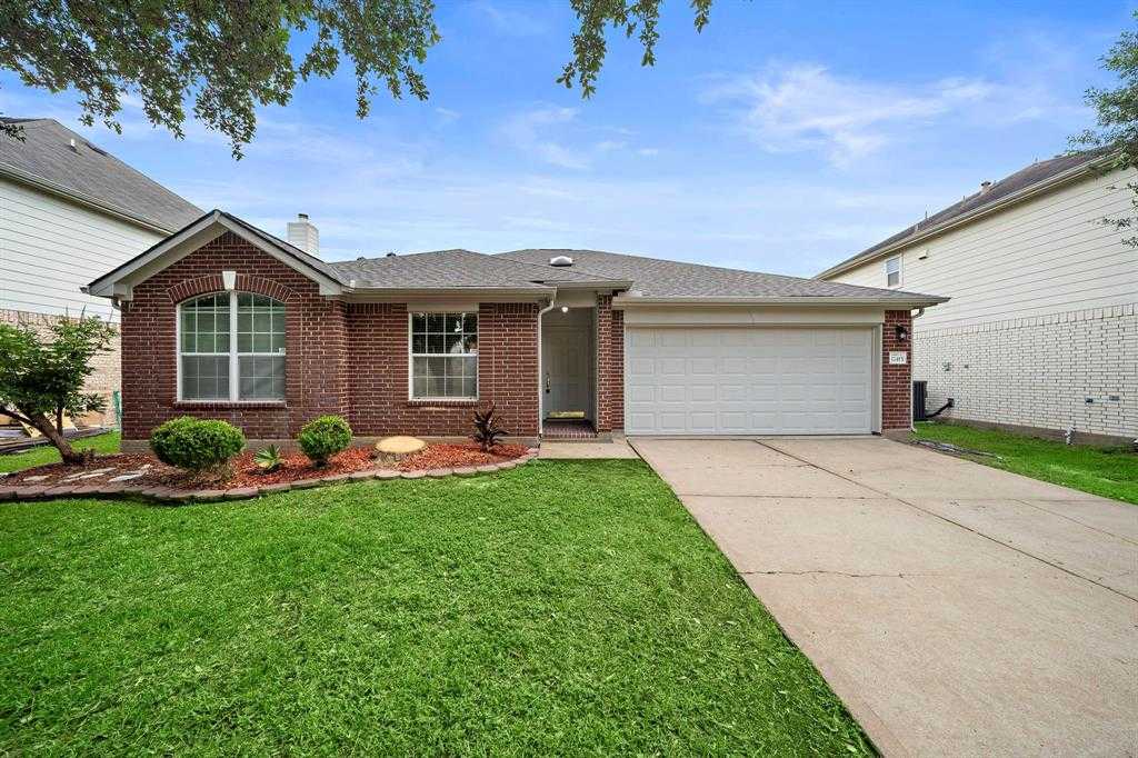 photo 1: 17415 Trace Glen Lane, Houston TX 77083