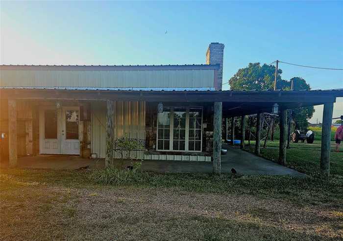 photo 2: 501 Glen Flora Road, Eagle Lake TX 77434