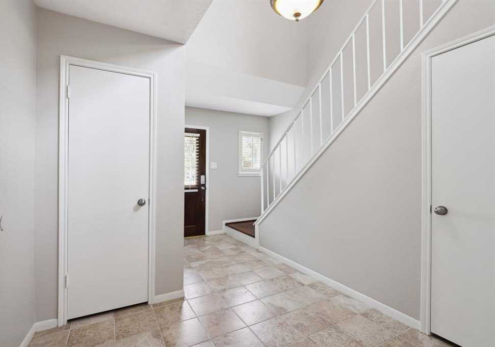 photo 3: 727 Bunker Hill Road Unit 12, Houston TX 77024