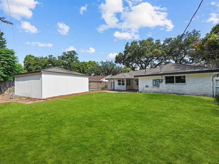 photo 14: 5927 Warm Springs Road, Houston TX 77035