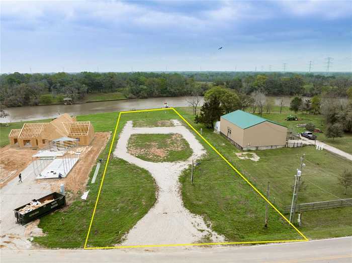 photo 1: 4957 County Road 747A, Brazoria TX 77422