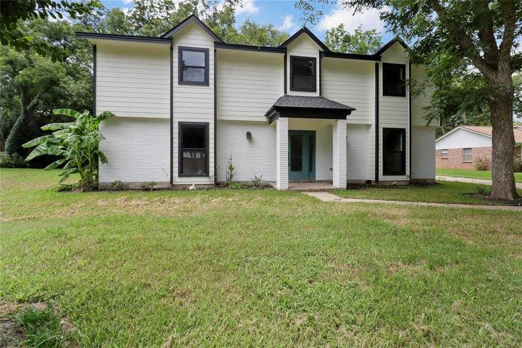 photo 1: 501 Pecan Estates/CR 616 Street, Angleton TX 77515