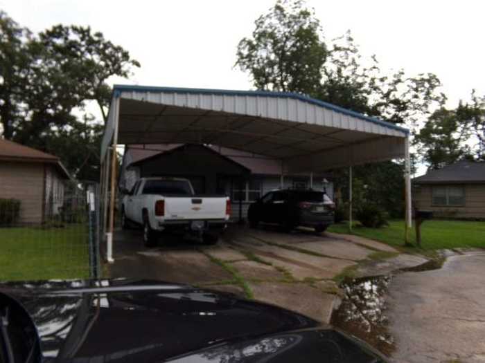 photo 1: 722 Woodhue Street, Channelview TX 77530